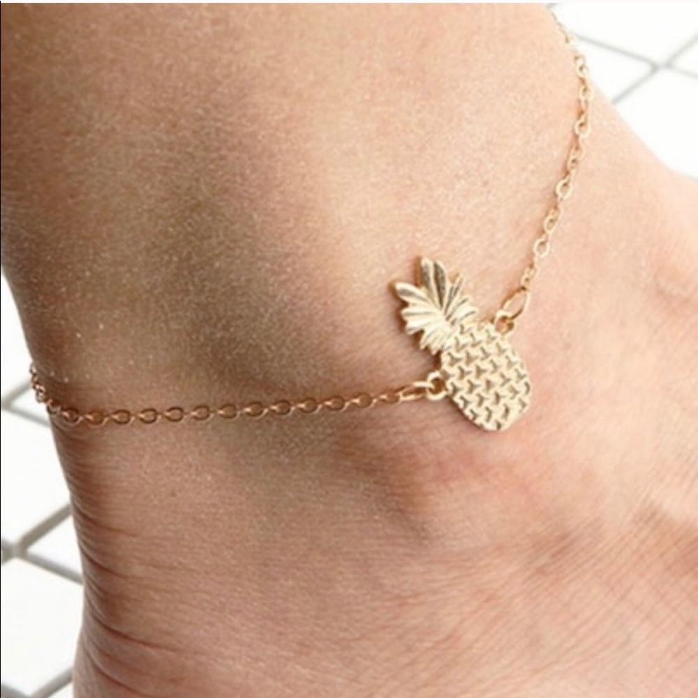 🍍Gold textured Pineapple Anklet